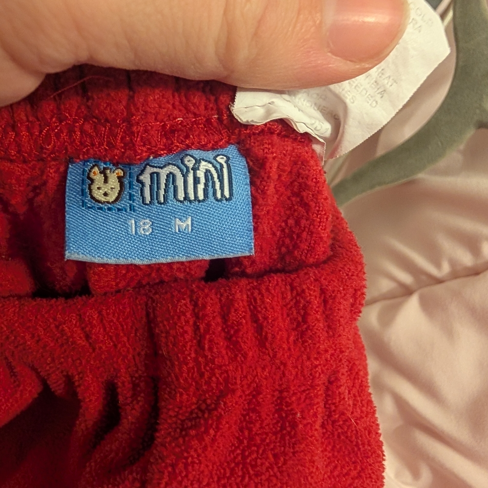 Vintage Red Fleece Set With‎ Soccer Embroidery - Picture 7 of 7